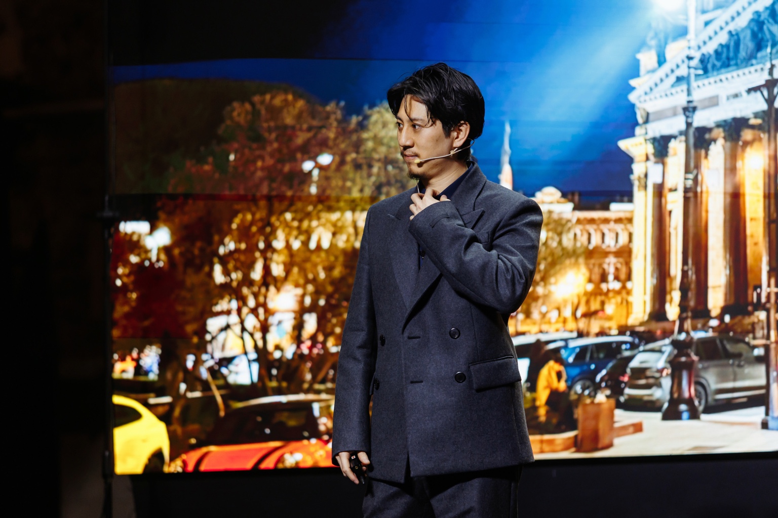 Dr. Yudai Ogawa during a clinical lecture